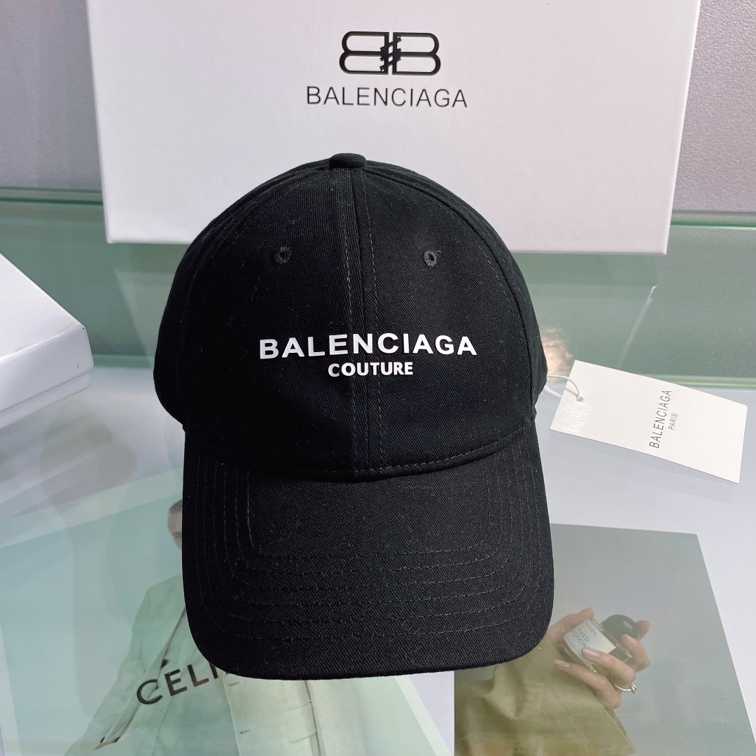 Balenciaga Logo Cap In Black