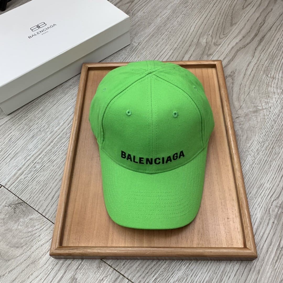 Balenciaga Logo Front Cap In Green