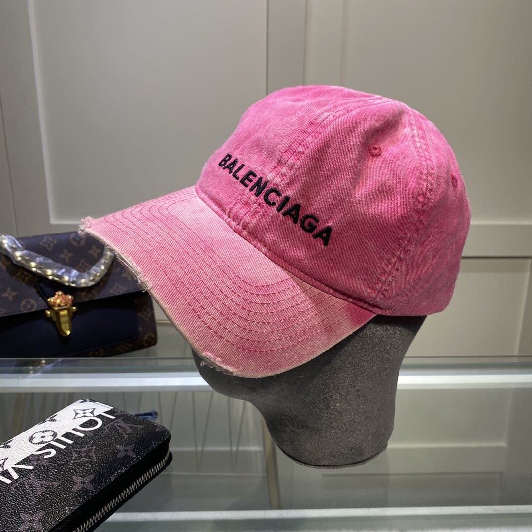 Balenciaga Logo Front Cap In Pink