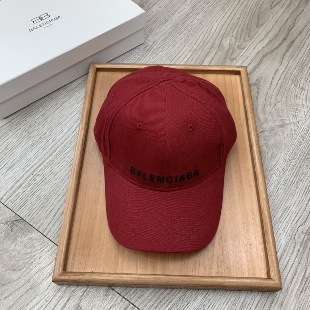 Balenciaga Logo Front Cap In Red