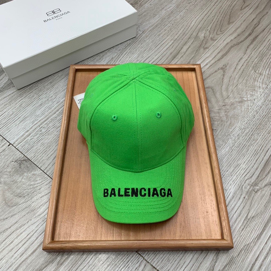 Balenciaga Logo Visor Cap In Green