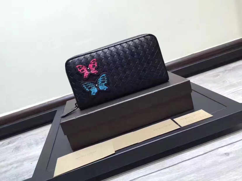 Bottega Veneta wallet – Fapert