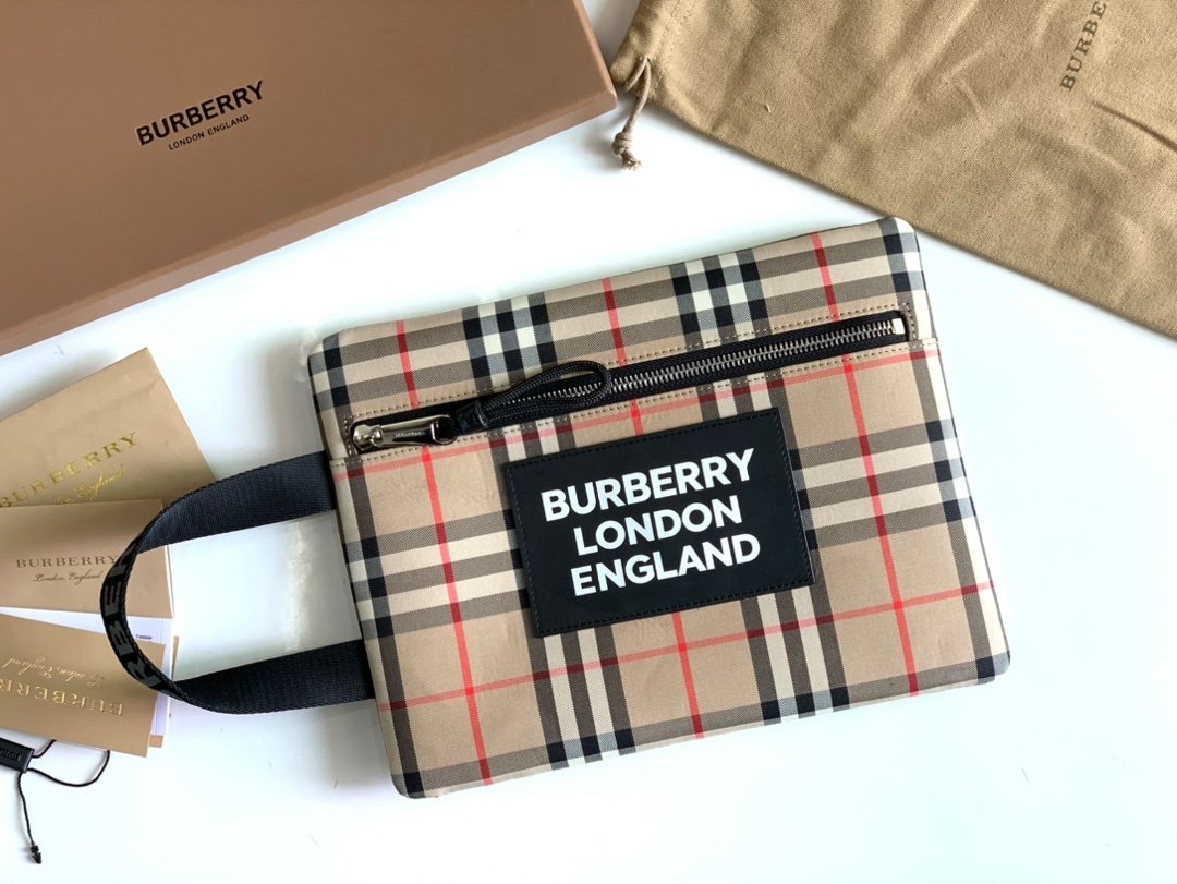 Burberry Beige Vintage Clutch 27cm – Fapert