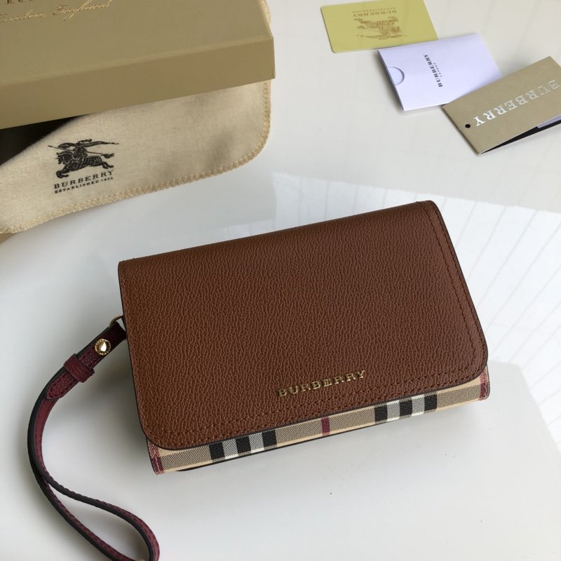 Burberry Beige Wallet 18cm – Fapert