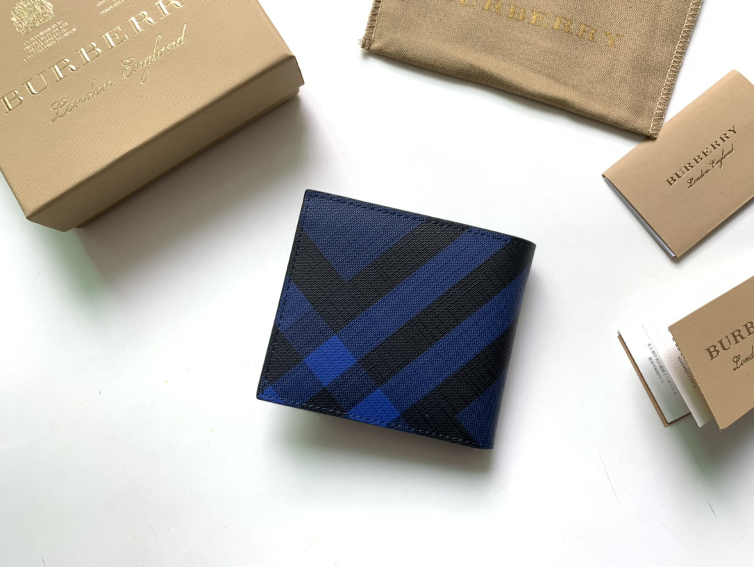 Burberry Blue Clutch 11cm – Fapert