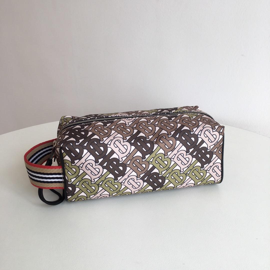 Burberry Multicolor Clutch 25cm – Fapert