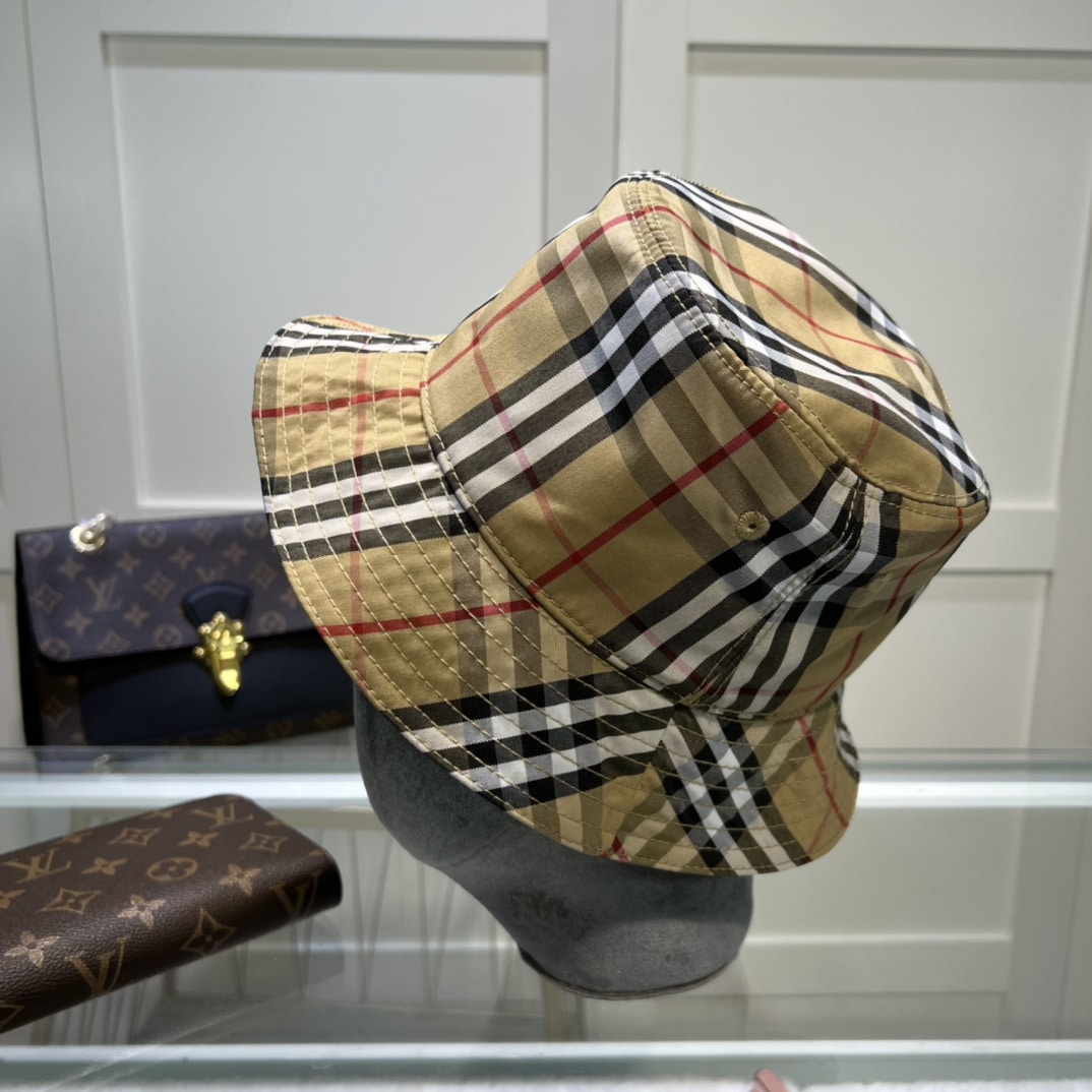 Burberry Vintage Check Technical Cotton Bucket Hat Beige