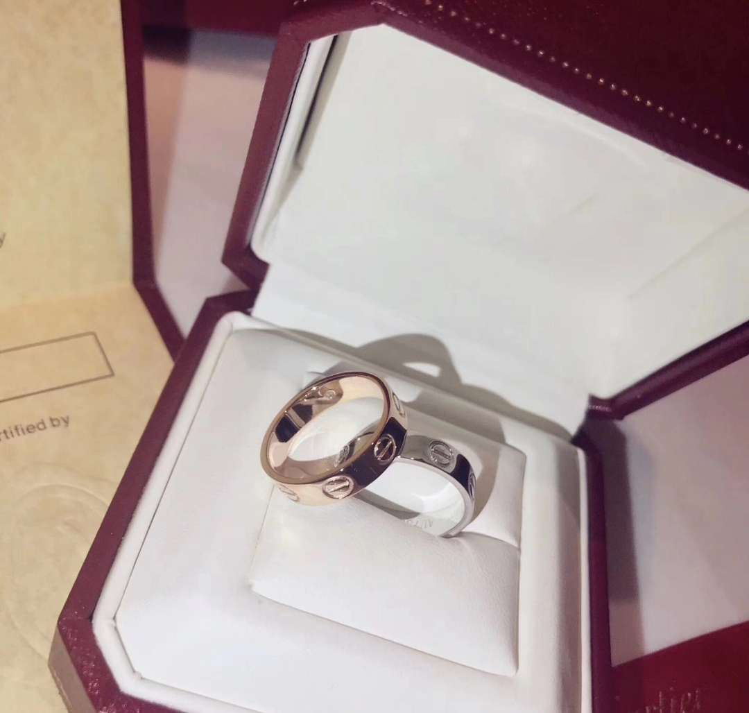 Cartier Love Rings B4032400