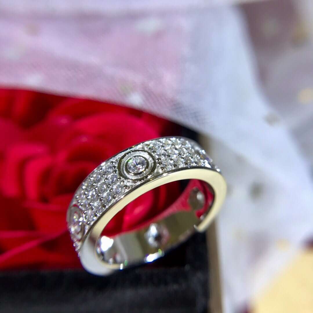 Cartier Love Rings N4210400