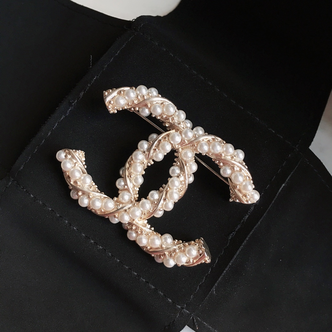 Chanel Brooch Cc 0494