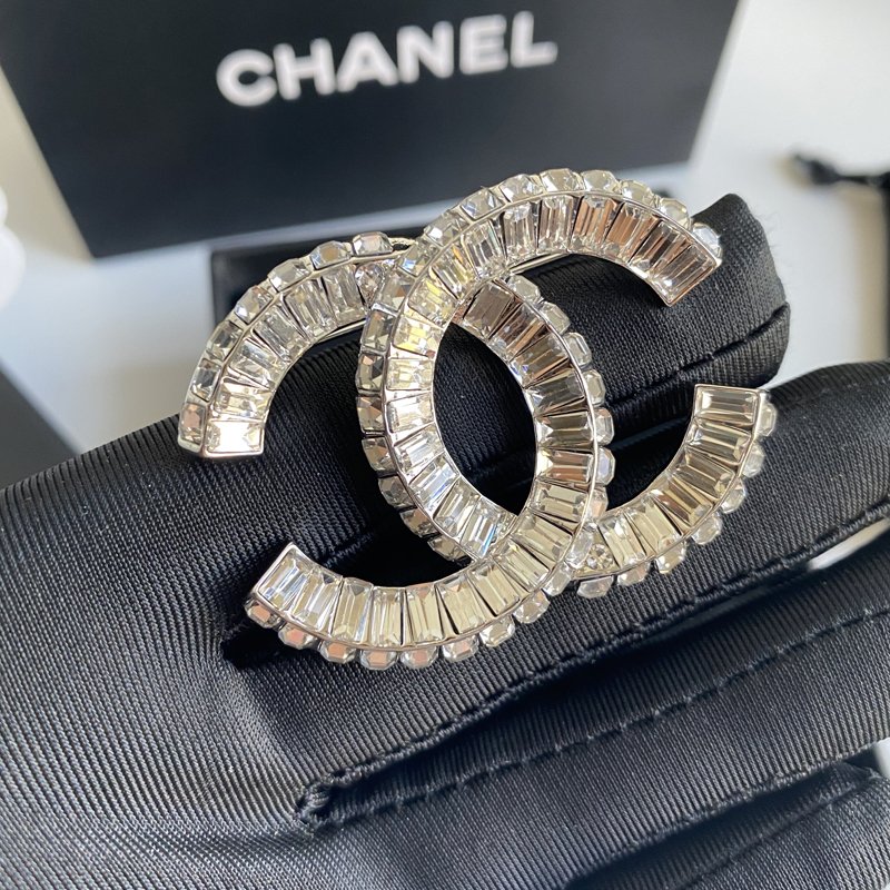 Chanel Brooch Cc 257