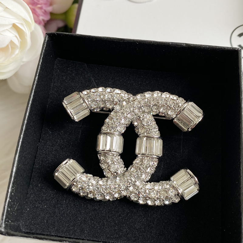 Chanel Brooch Cc 3108