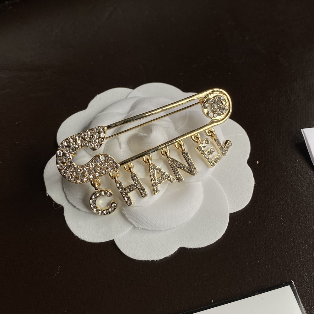 Chanel Brooch Cc 33490