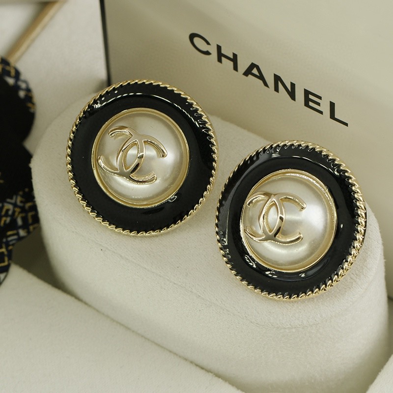 Chanel Cc Earrings Ear Stud 2930