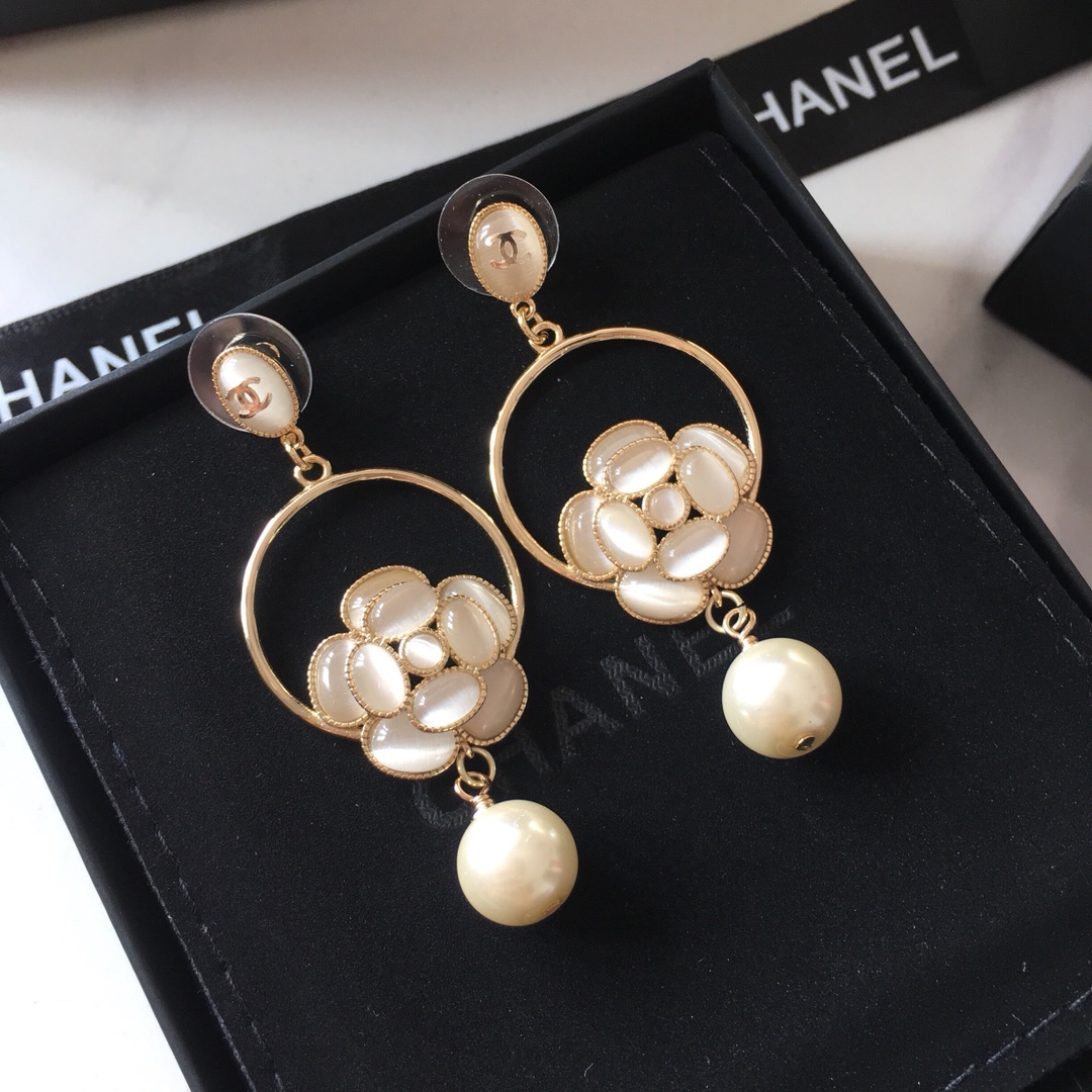 Chanel Cc Earrings Ear Stud 34849