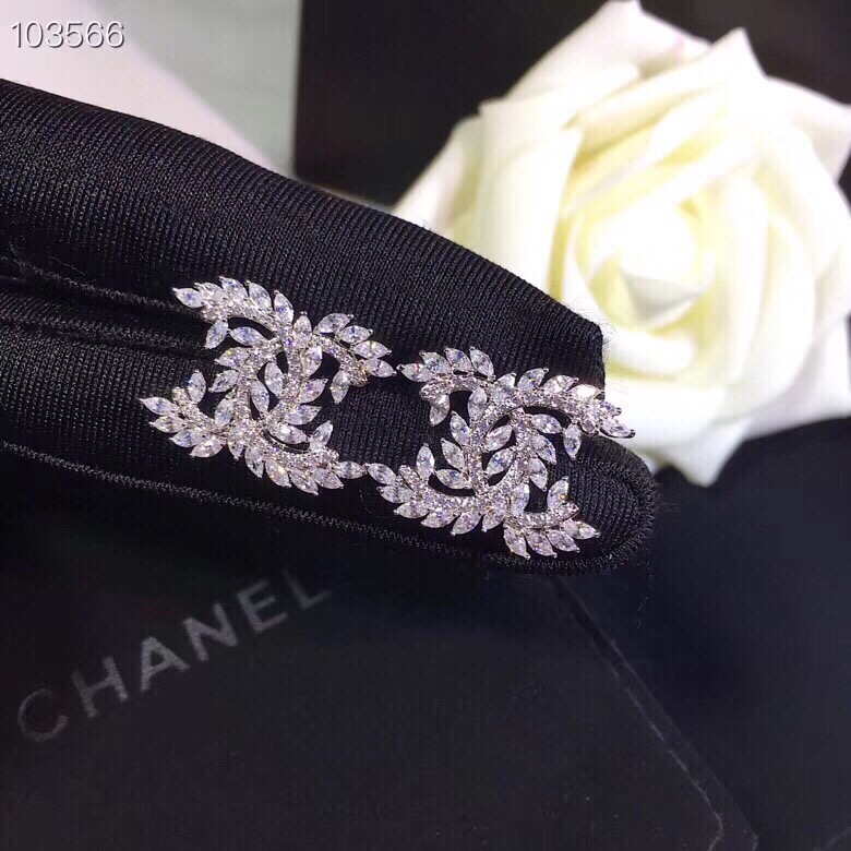 Chanel CC Leaves Diamond Earrings