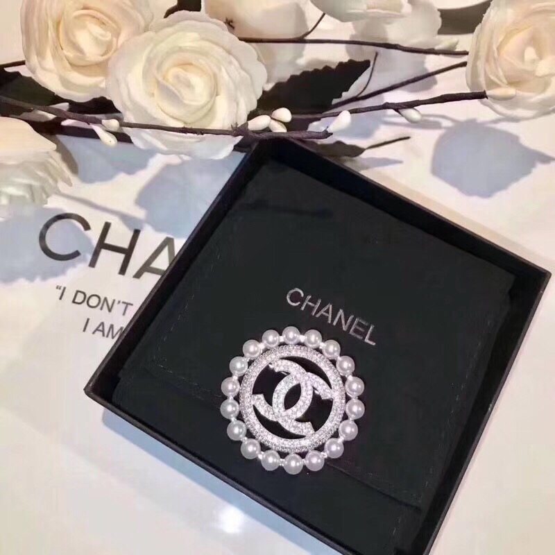 Chanel CC Logo Brooch