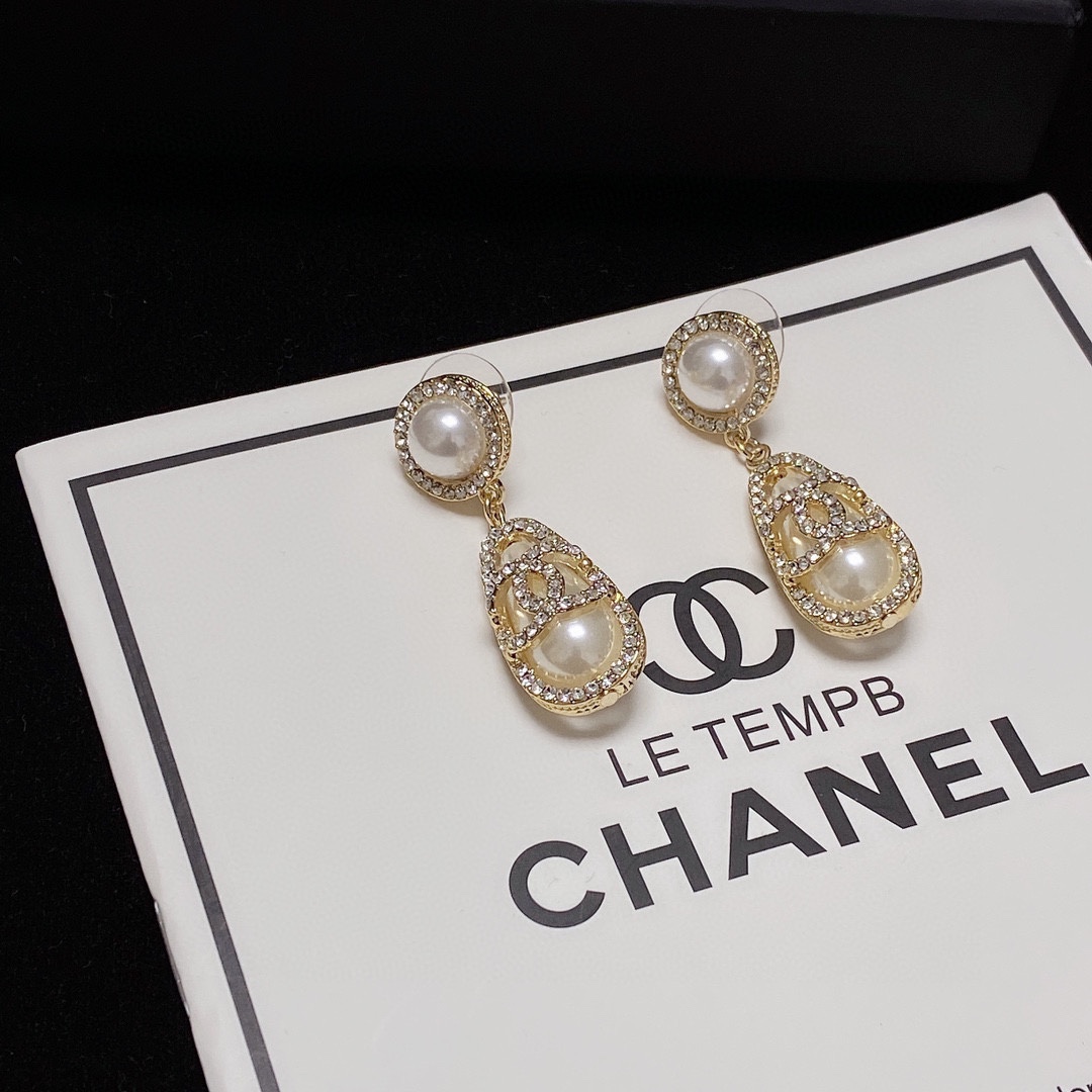 Chanel Earings