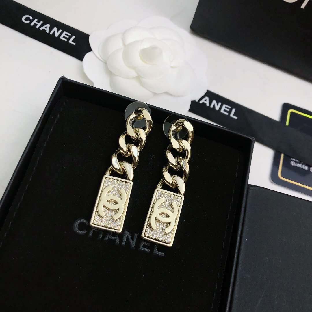 Chanel Earings