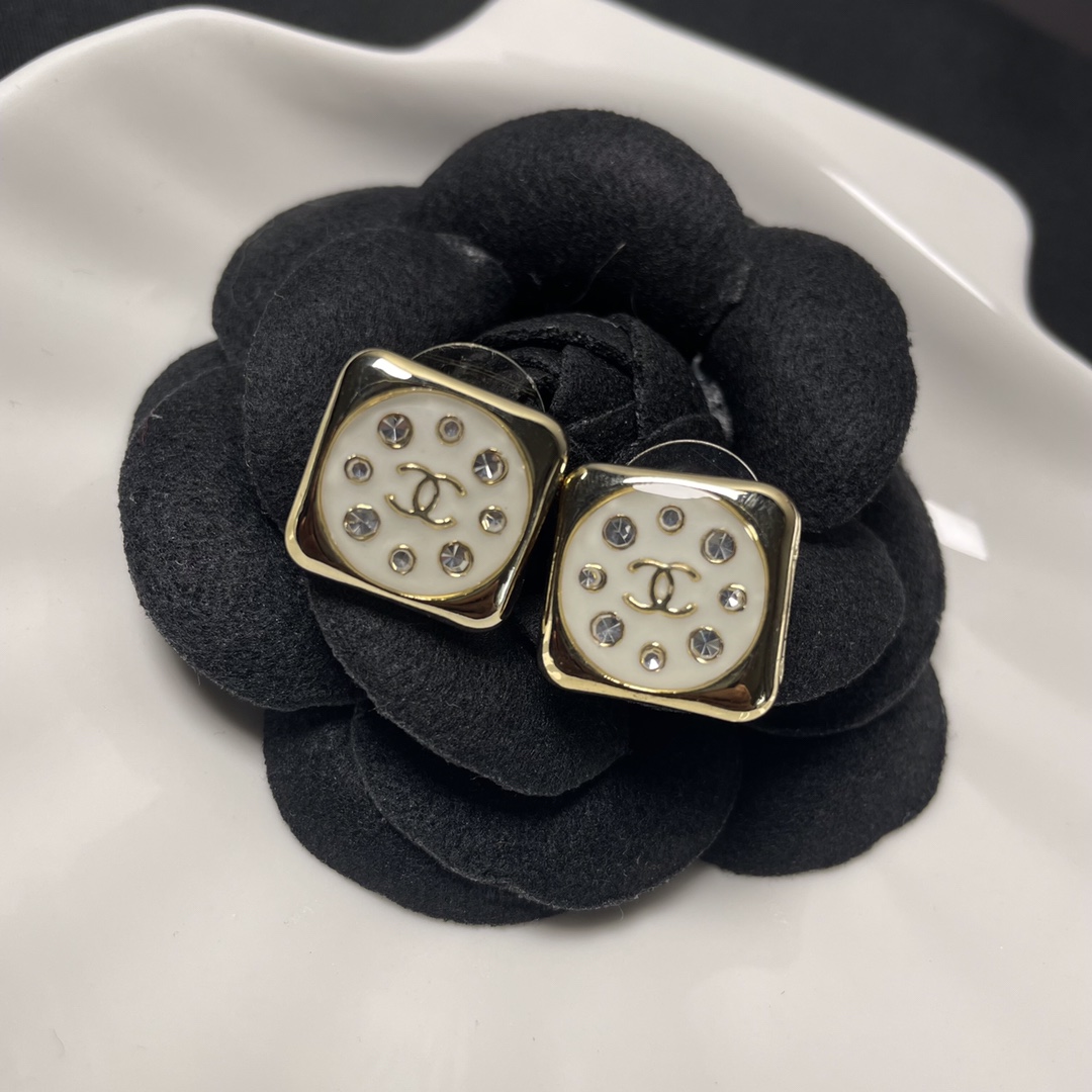 Chanel Earings