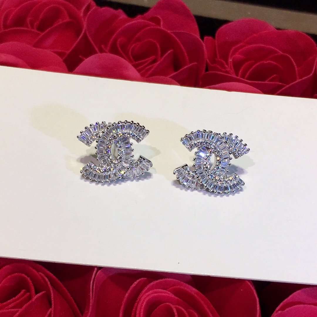 Chanel Earrings C199 Diamond Tube