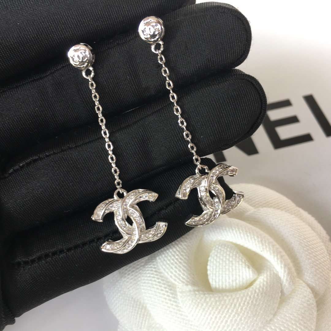 Chanel Earrings C819