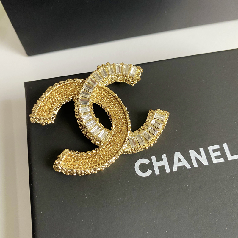 Chanel Gold Brooch Cc 2750