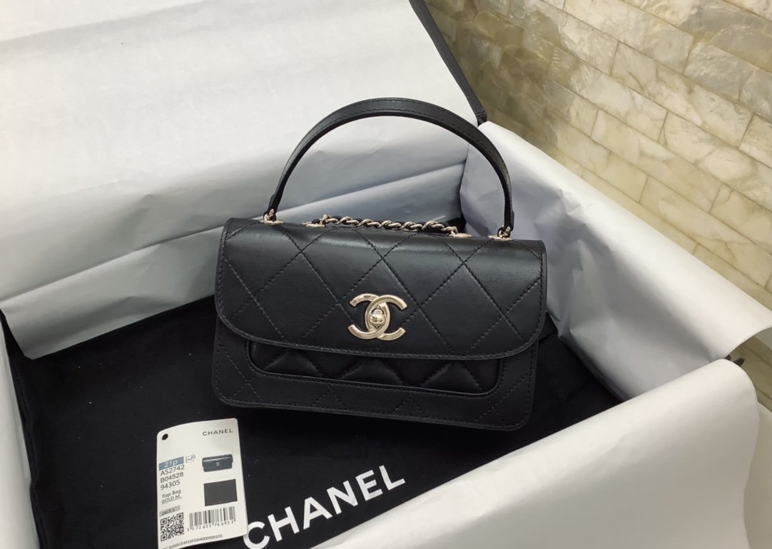 Chanel Mini Flap Bag 19cm Black For Women AS2860 – Fapert