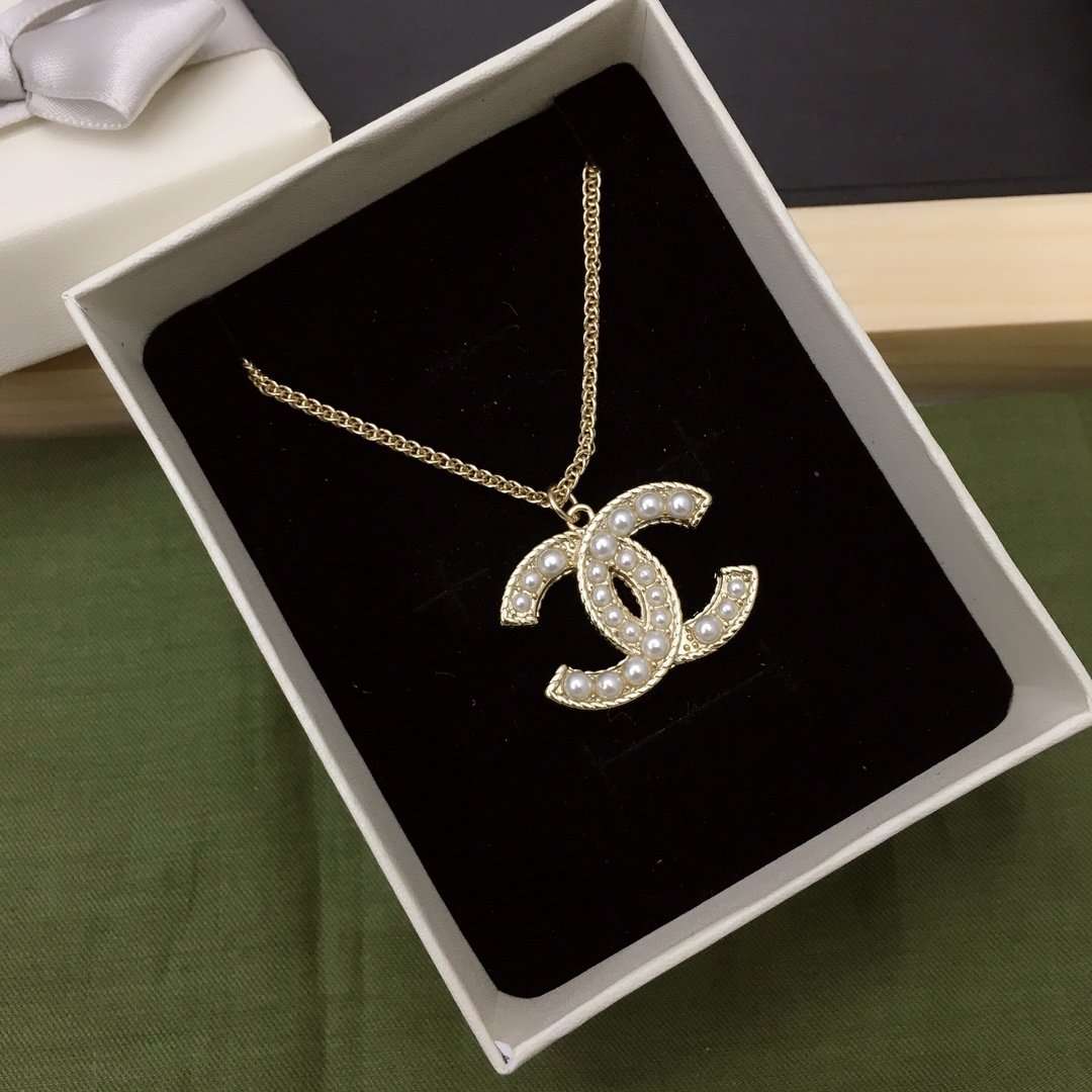 Chanel Necklace C508