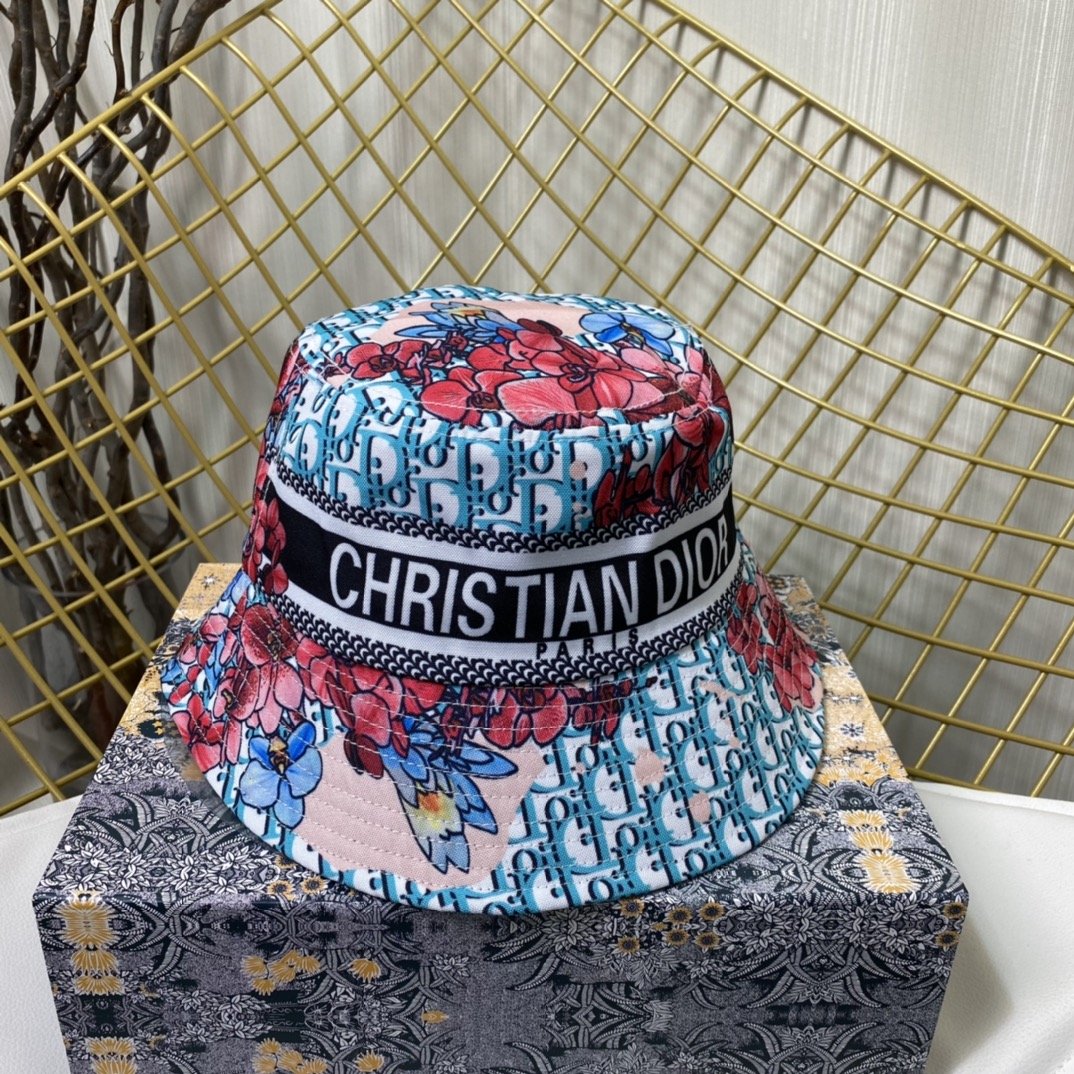 Christian Dior Jack Dior Bucket Hat With Multiple Color