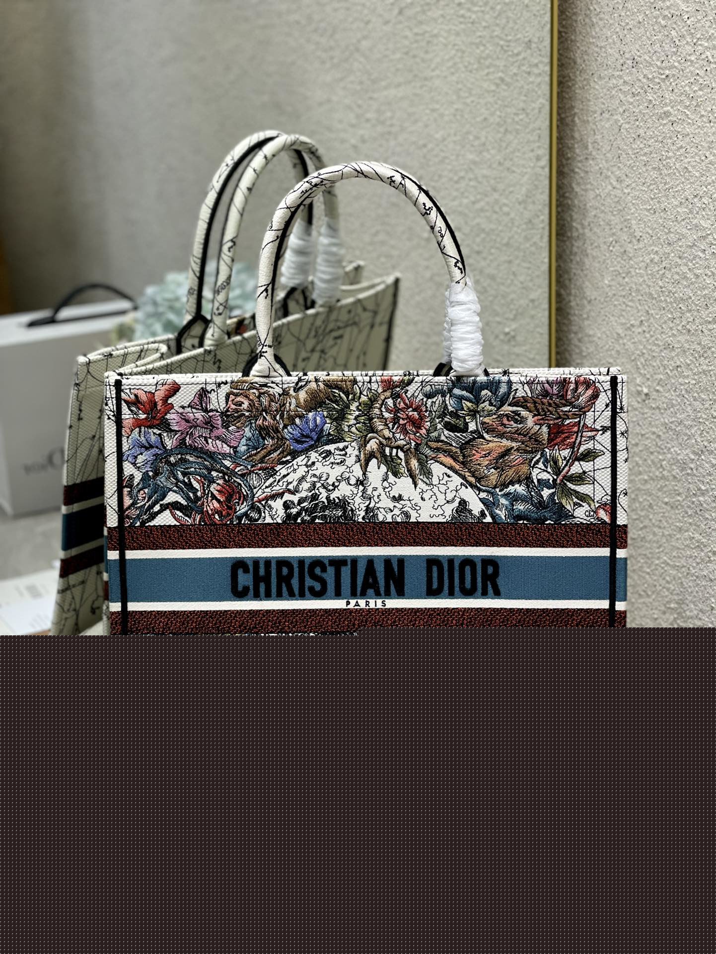 Christian Dior Large Dior Book Tote Latte Multicolor Dior Zodiac Embroidery, Latte Multicolor, For Women Women’s Handbags, Shoulder Bags, 42cm CD M1286ZRHP_M941 – Fapert - Image 10