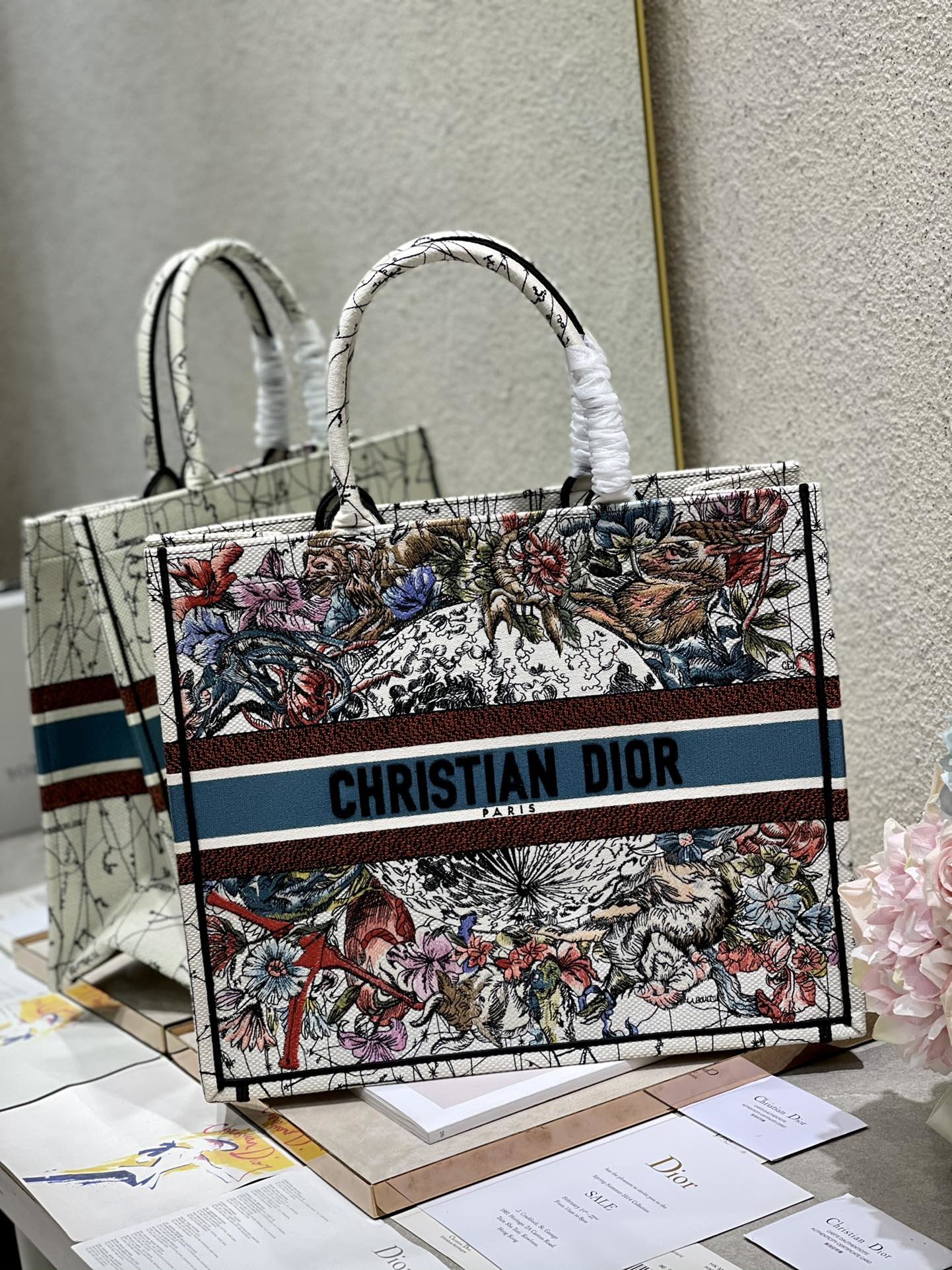 Christian Dior Large Dior Book Tote Latte Multicolor Dior Zodiac Embroidery, Latte Multicolor, For Women Women’s Handbags, Shoulder Bags, 42cm CD M1286ZRHP_M941 – Fapert - Image 9