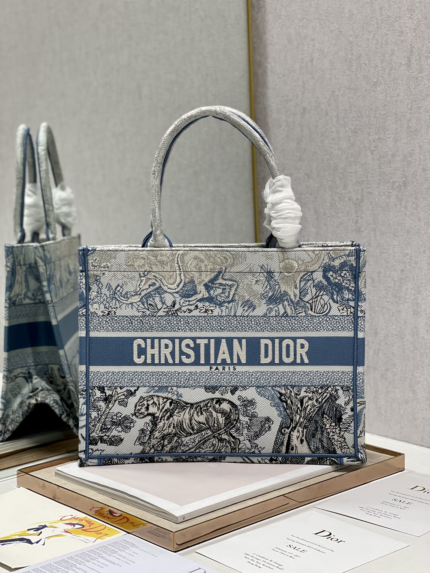 Christian Dior Medium Dior Book Tote Blue Toile de Jouy Reverse Embroidery, Blue, For Women Women’s Handbags, Shoulder Bags, 36cm CD M1296ZRGO_M928 – Fapert