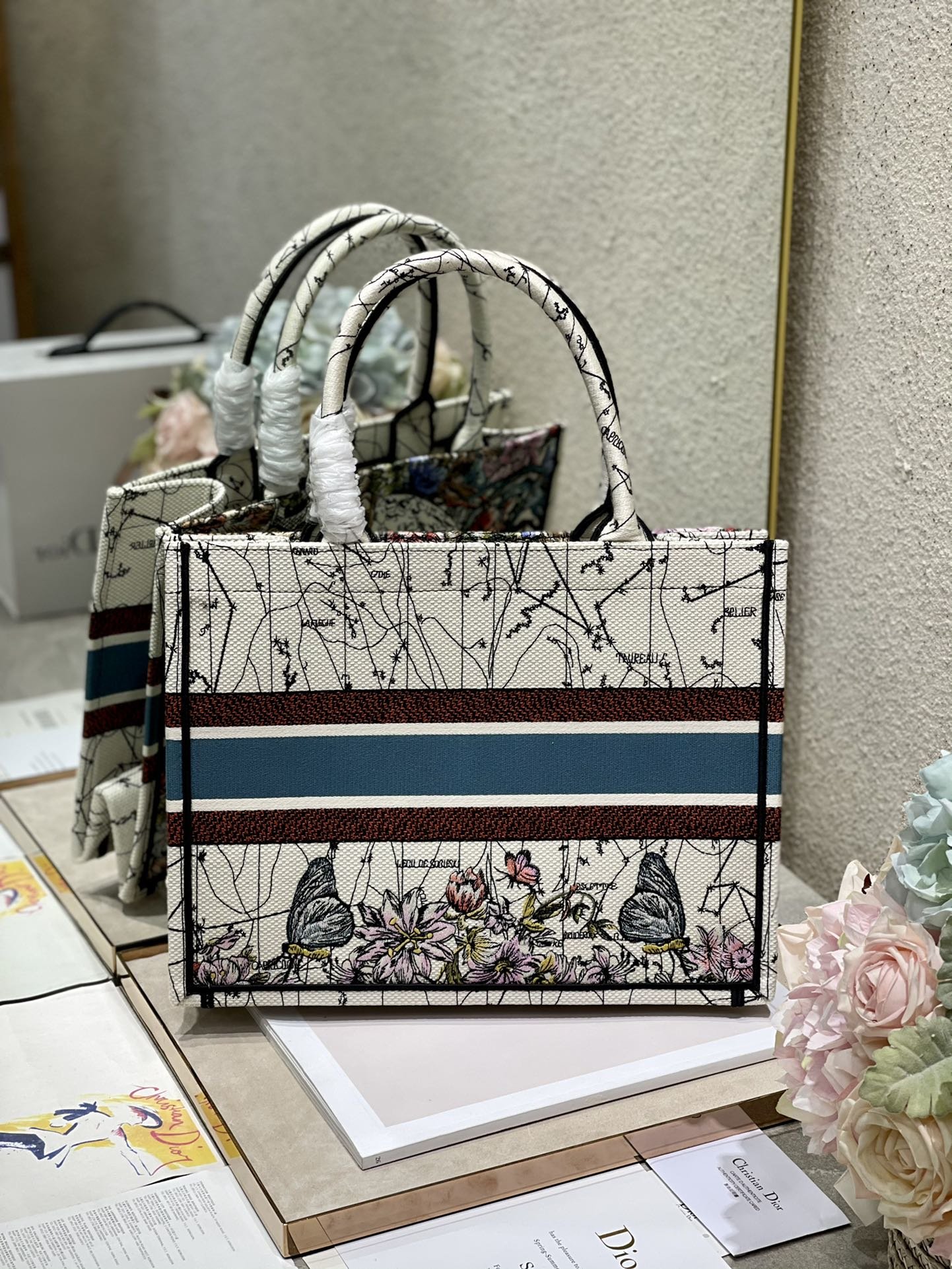 Christian Dior Medium Dior Book Tote Latte Multicolor Dior Zodiac Embroidery, Latte Multicolor, For Women Women’s Handbags, Shoulder Bags, 36cm CD – Fapert - Image 5