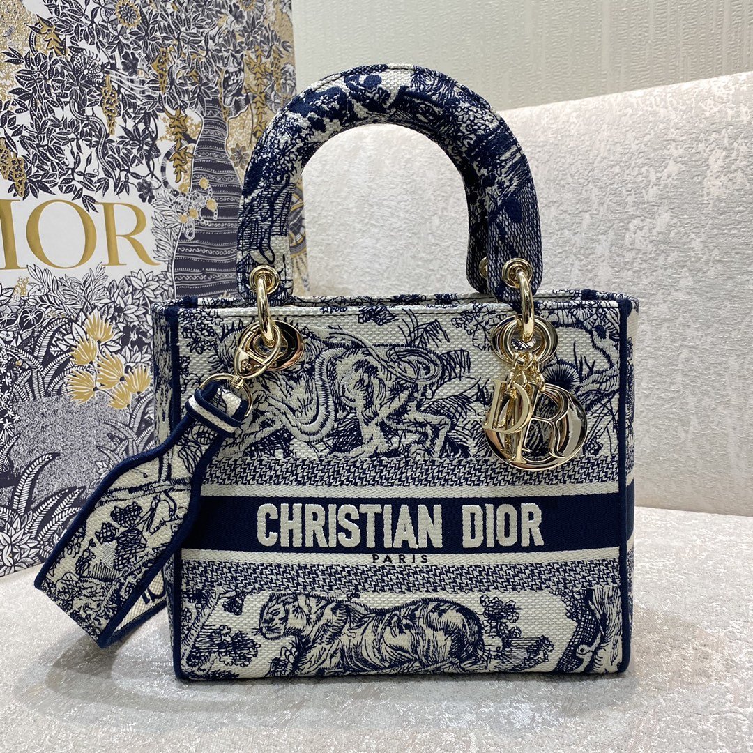 Christian Dior Medium Lady D-Lite Bag Blue Toile de Jouy Reverse Embroidery, Blue, For Women Women’s Handbags, Crossbody Bags, 24cm CD M0565ORGO_M928 – Fapert