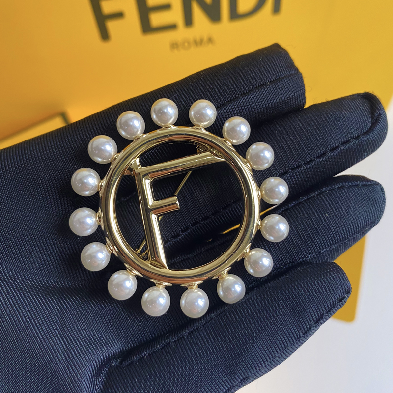 Fendi Brooch F2349