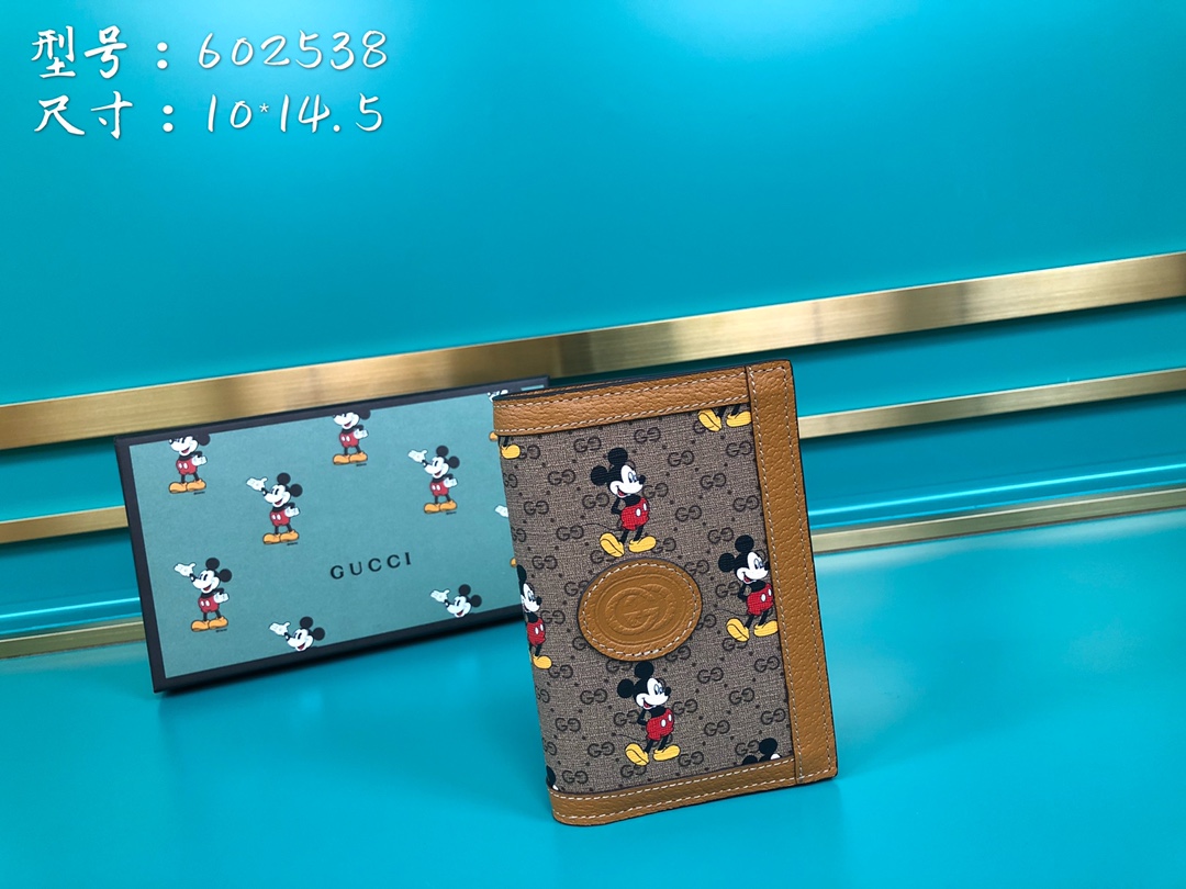 Gucci Disney Mickey Beige Wallet 15cm – Fapert