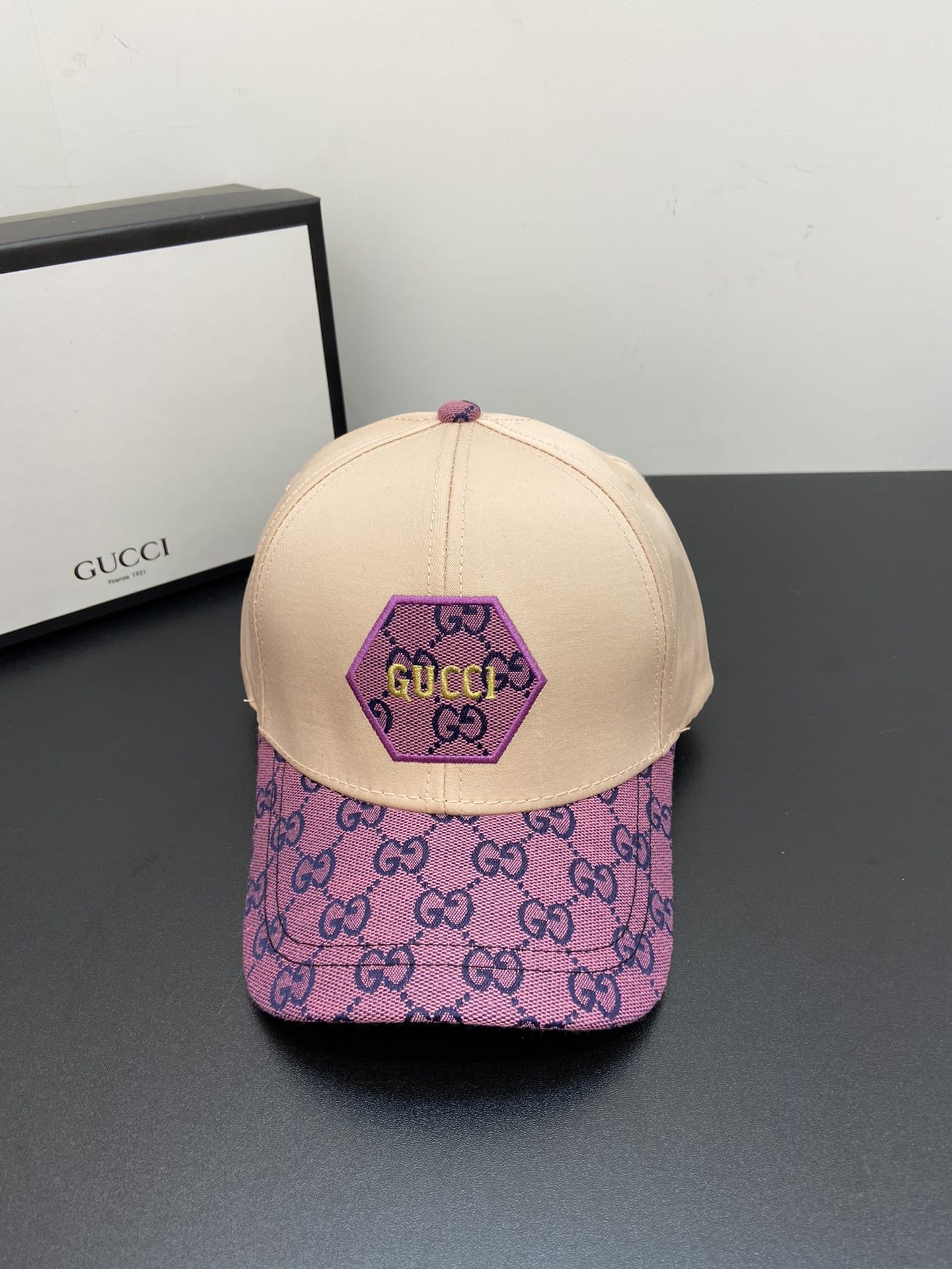 Gucci GG Baseball Hat Cream GG Hat