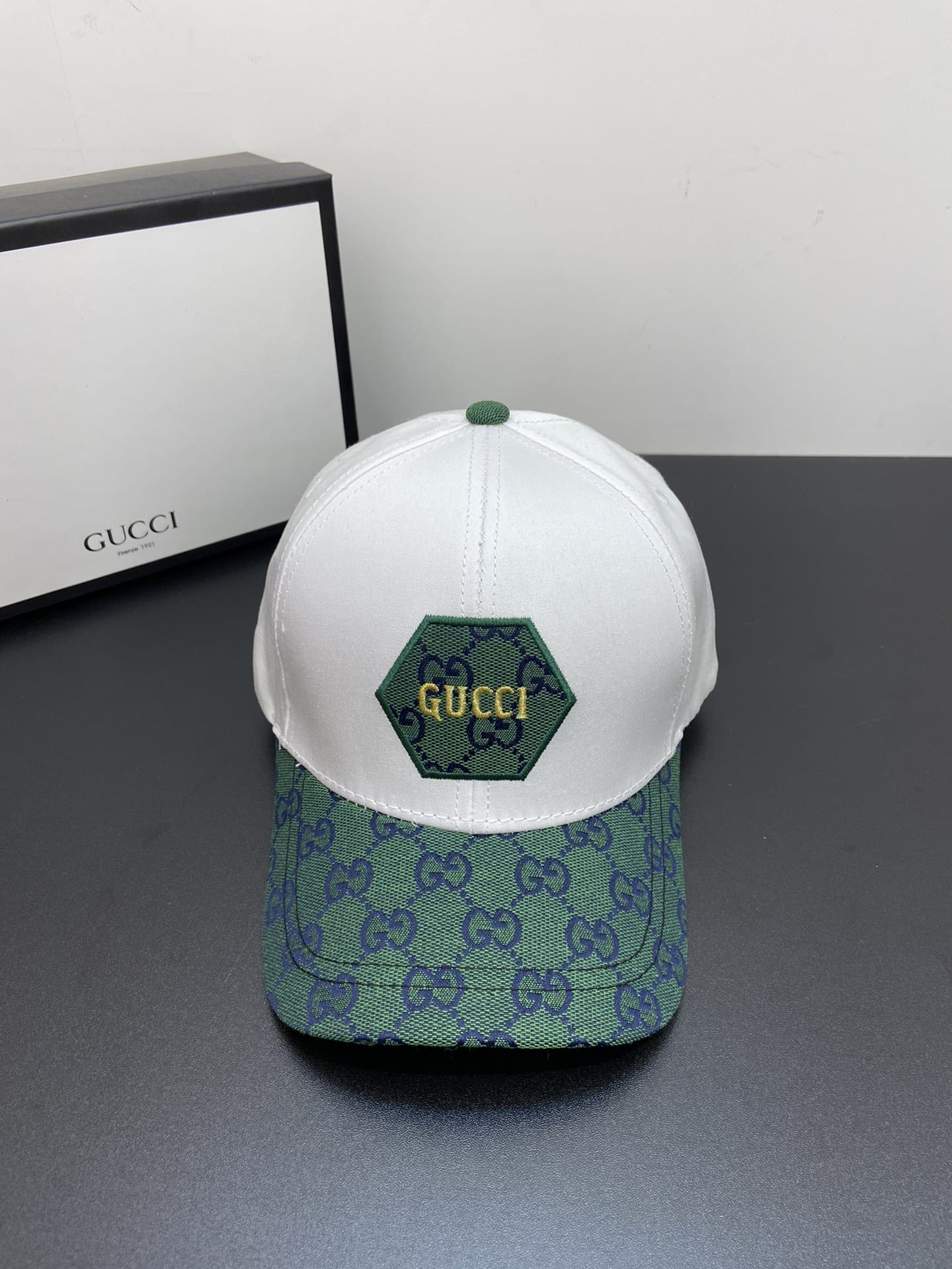 Gucci GG Baseball Hat White GG Hat