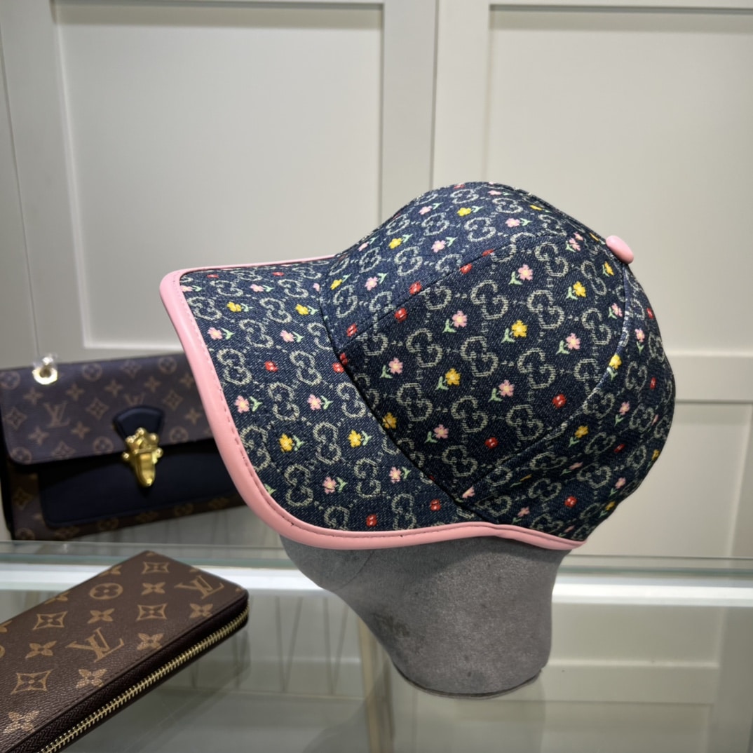 Gucci GG Baseball Hat With Floral Black GG Hat