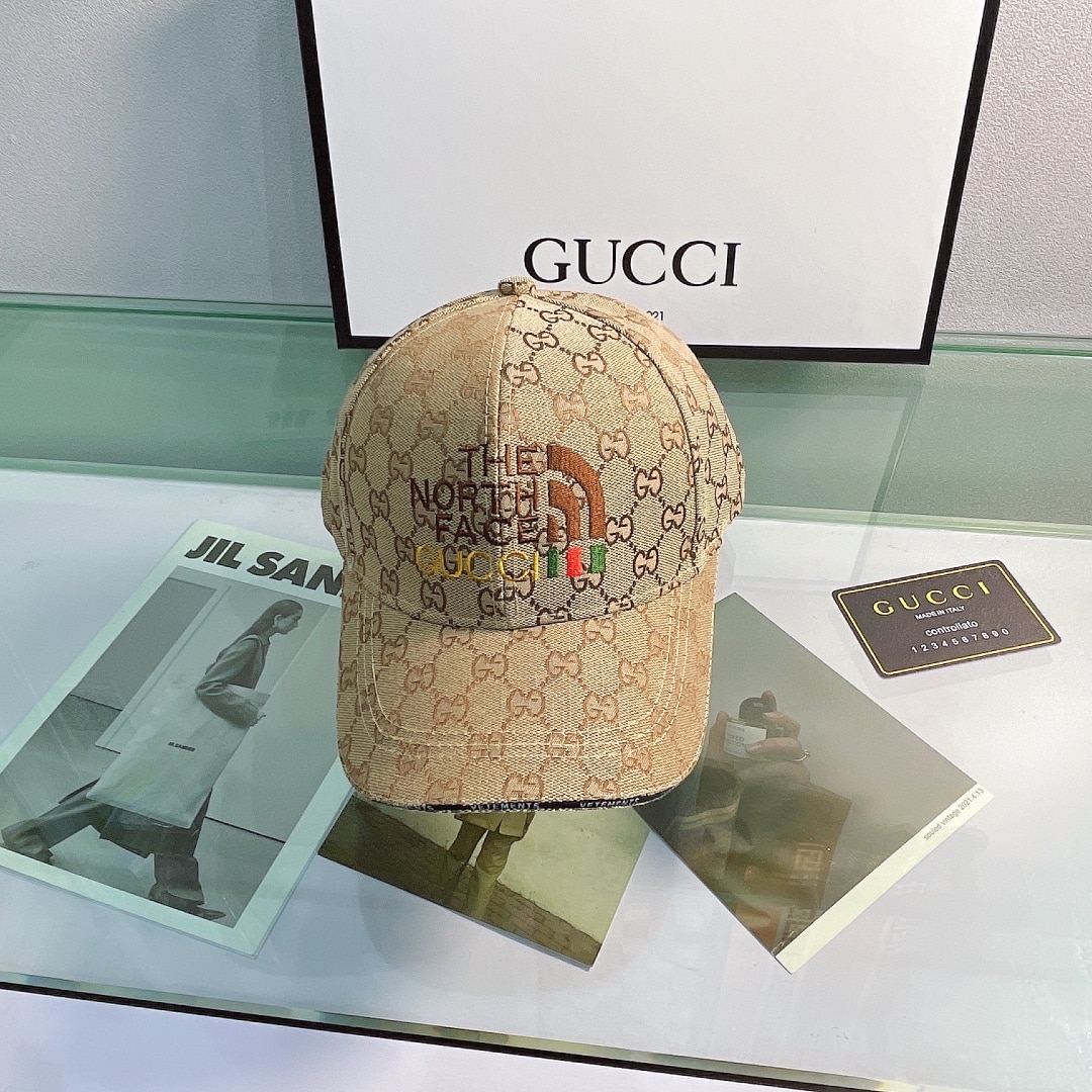 Gucci GG Canvas Baseball Cap Beige