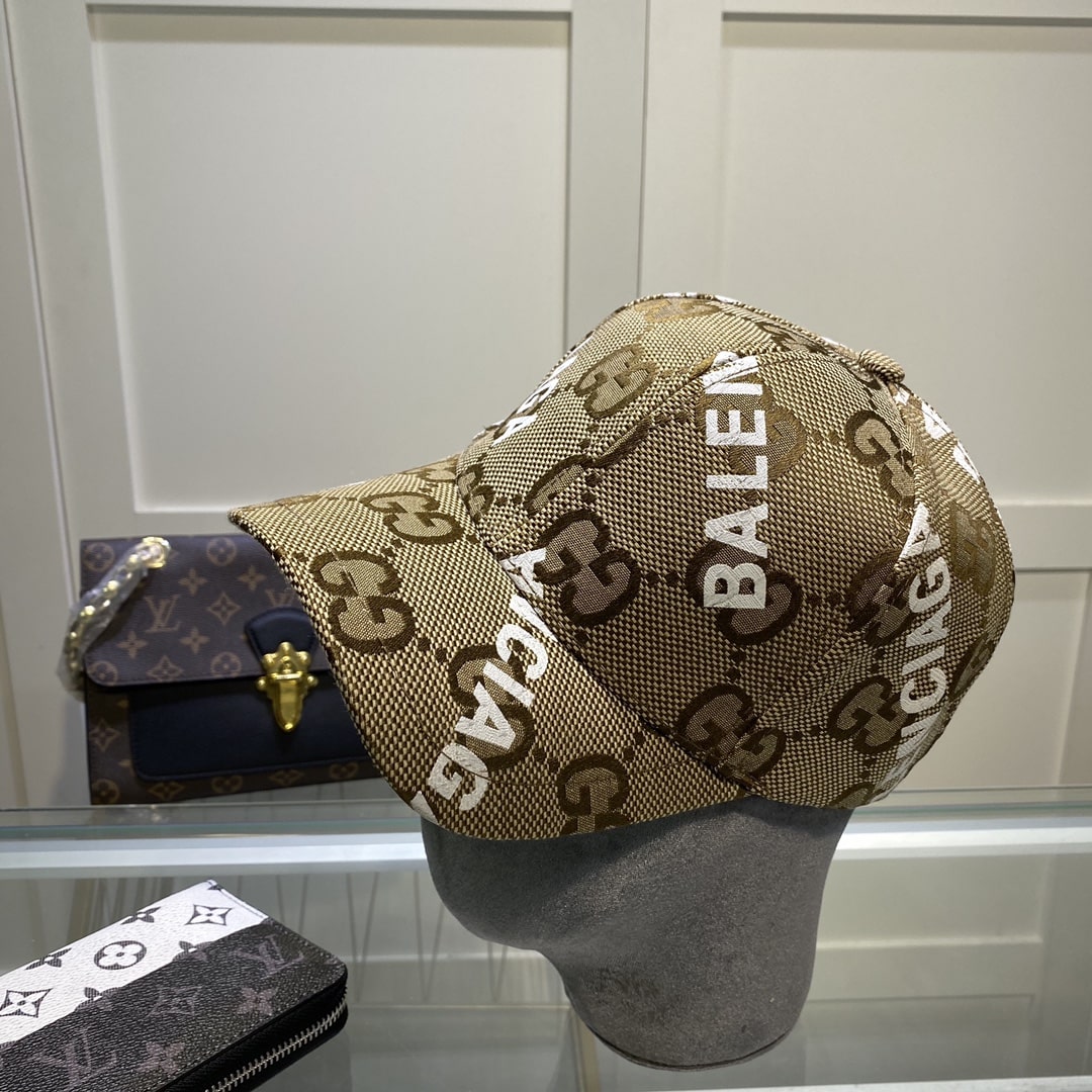 Gucci GG Canvas Baseball Cap Brown