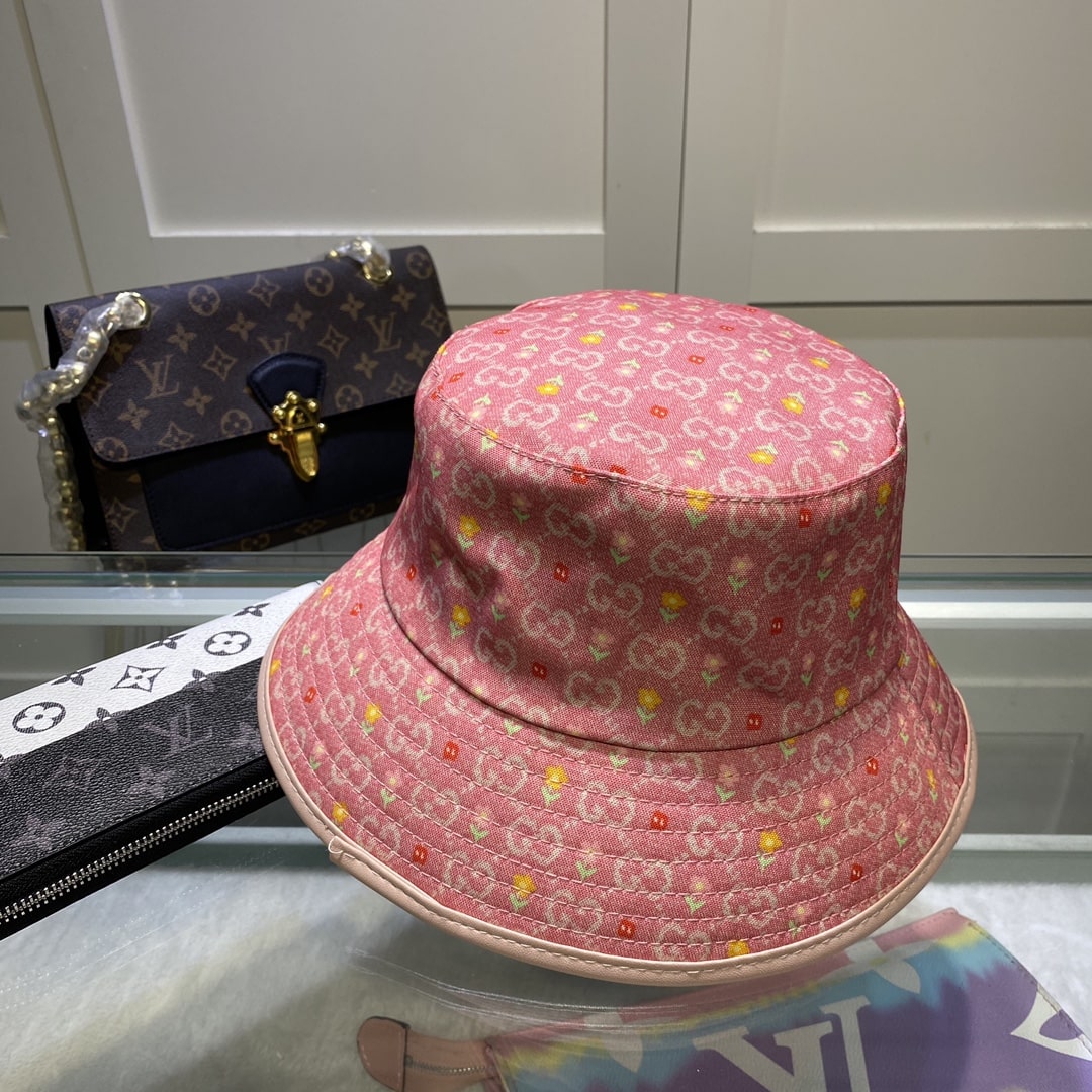 Gucci GG Canvas Bucket Hat Pink