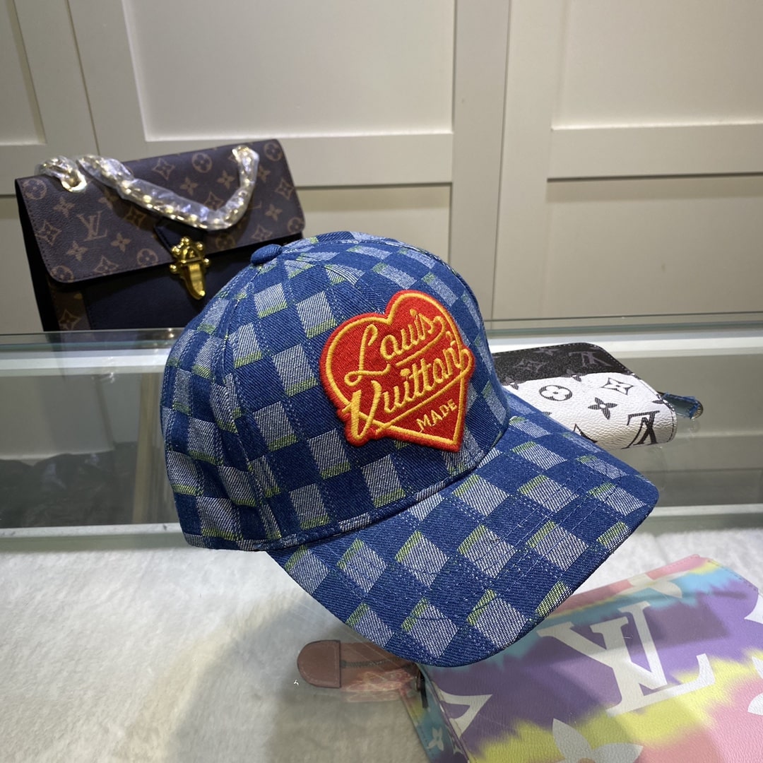 Louis Vuitton Be My Cap In Blue