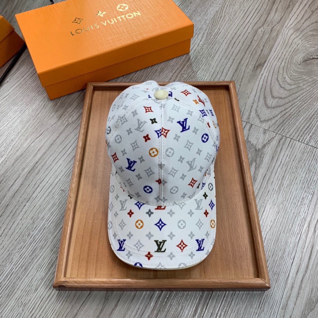 Louis Vuitton Be My Cap In White