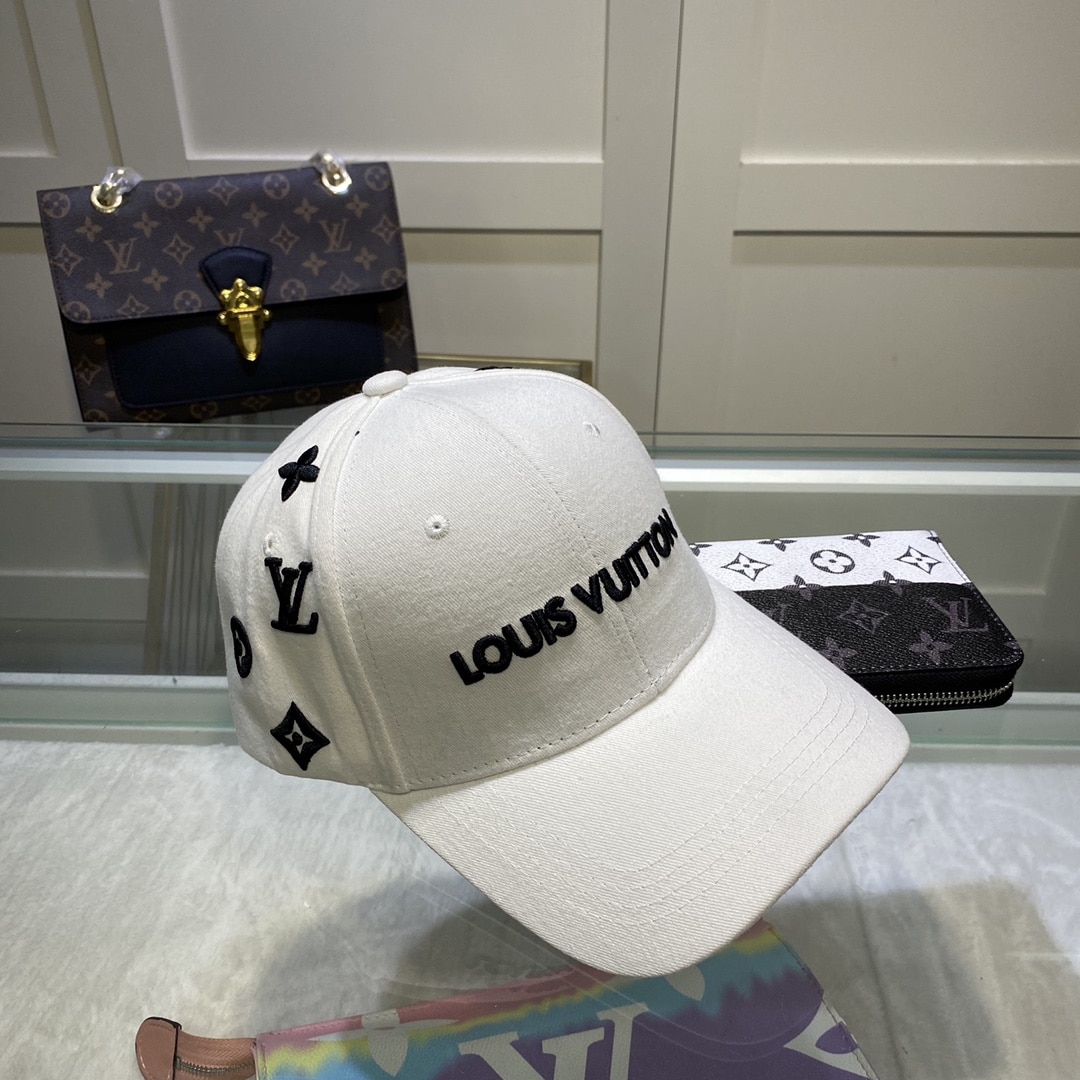 Louis Vuitton Be My Cap In White