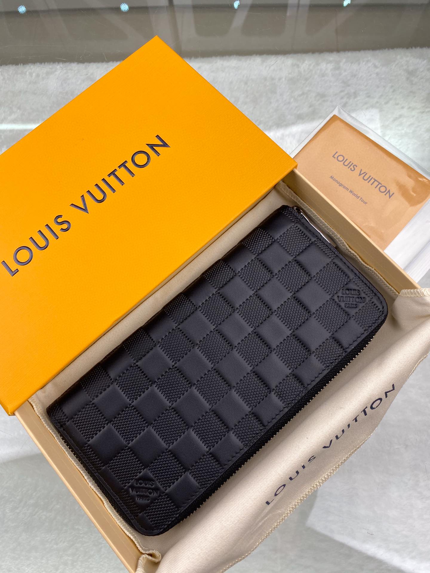 Louis Vuitton Damier Wallet 20cm Black – Fapert