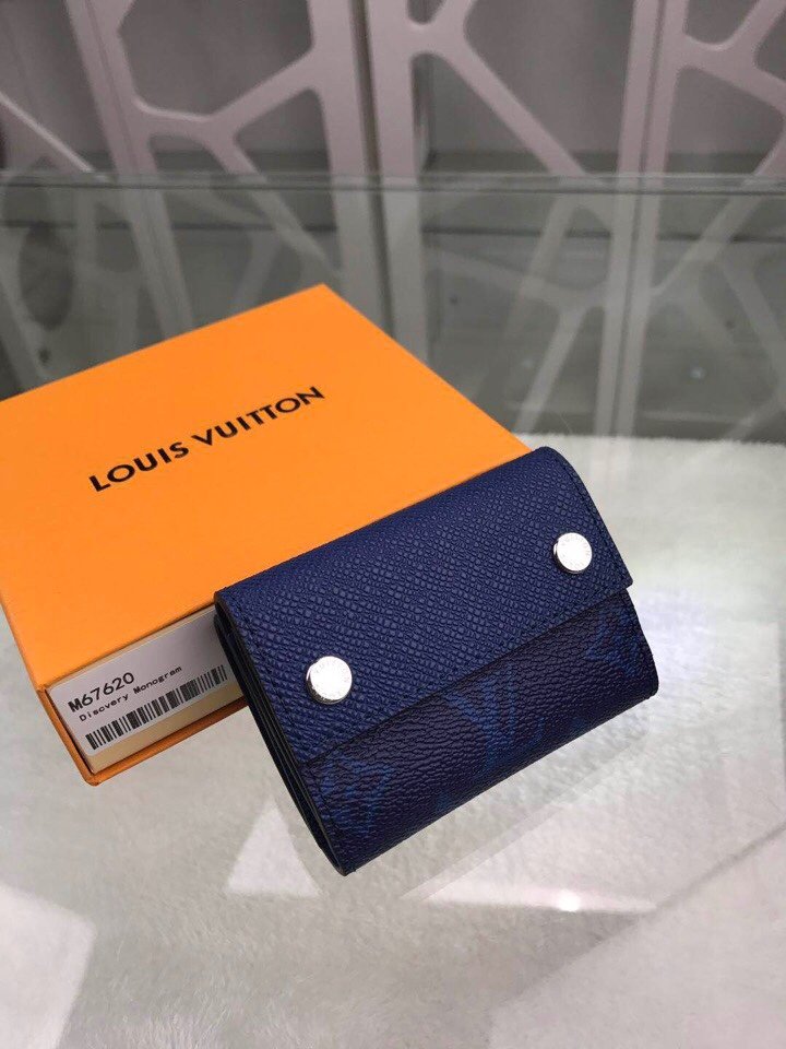 Louis Vuitton Discovery Wallet 10cm Dark Blue – Fapert