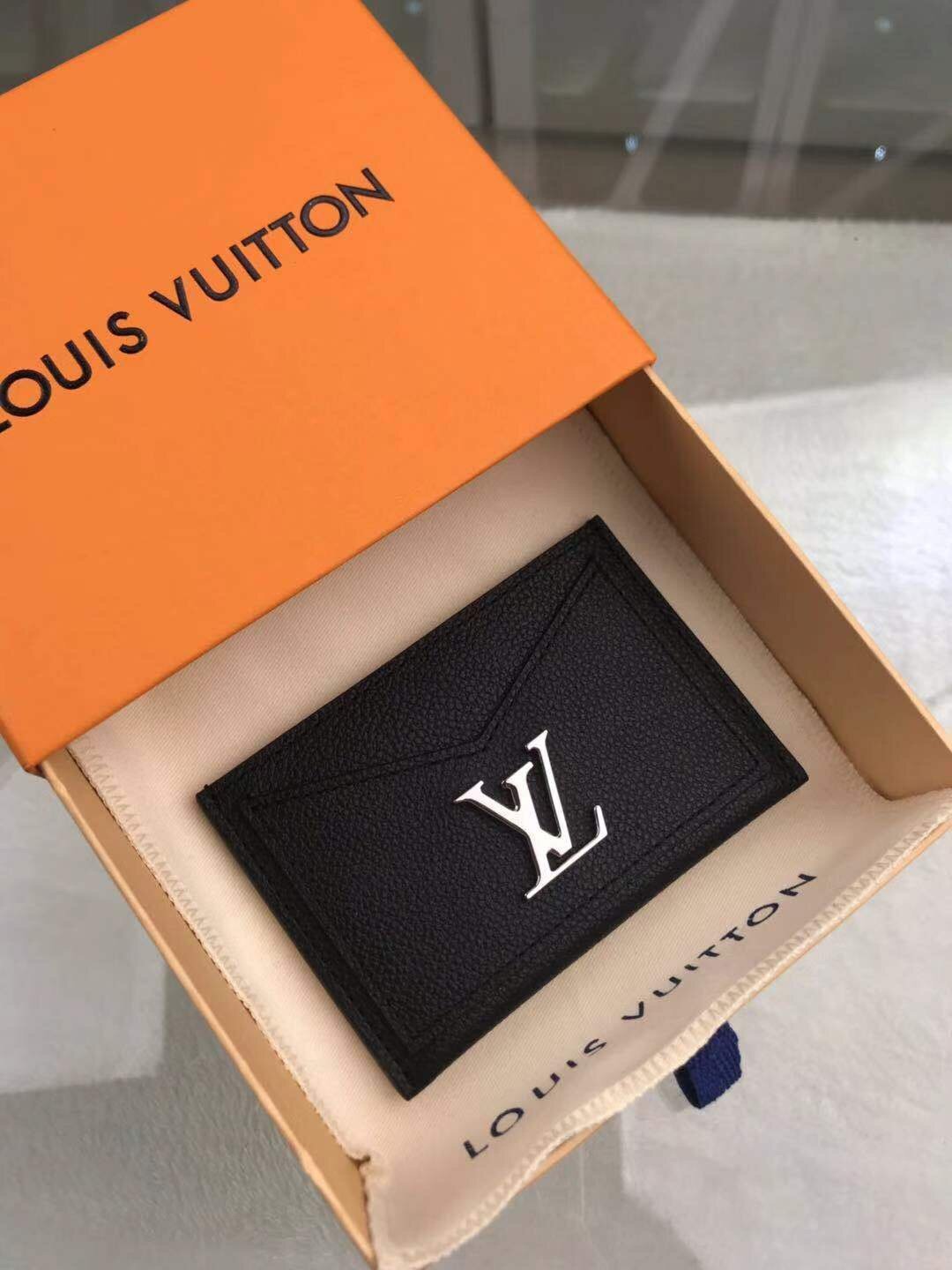 Louis Vuitton Lockme Wallet 11cm Black – Fapert