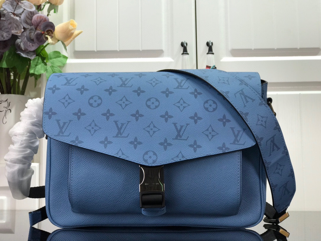 Louis Vuitton Monogram 29cm Blue – Fapert